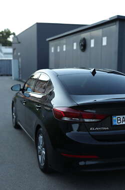 Седан Hyundai Elantra 2016 в 