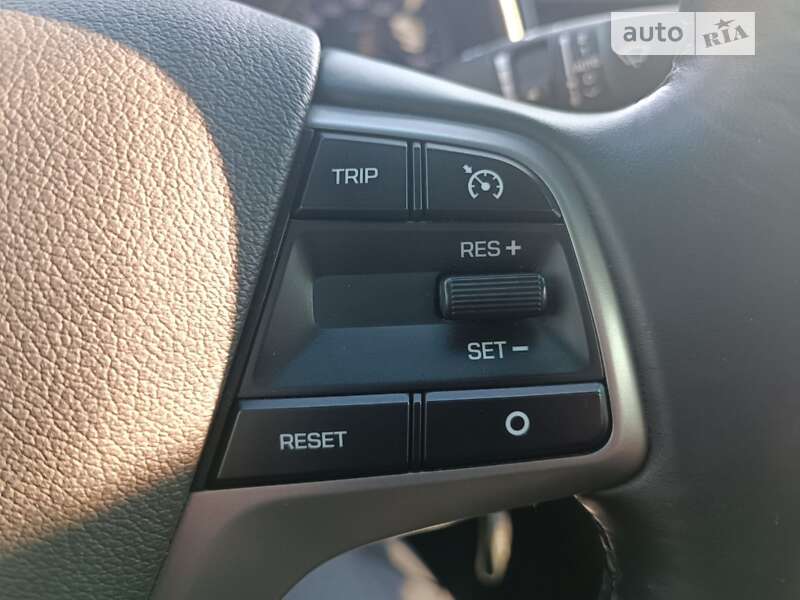 Седан Hyundai Elantra 2018 в Хмельницком