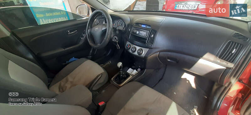 Седан Hyundai Elantra 2010 в Фастове