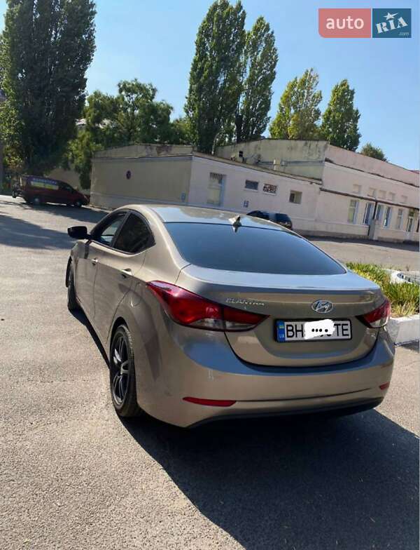 Седан Hyundai Elantra 2014 в Чорноморську