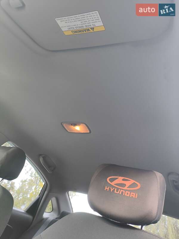 Седан Hyundai Elantra 2008 в Львові