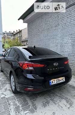 Седан Hyundai Elantra 2020 в Ивано-Франковске