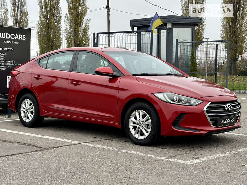 Седан Hyundai Elantra 2016 в Кременчуці