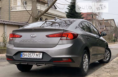 Седан Hyundai Elantra 2020 в 