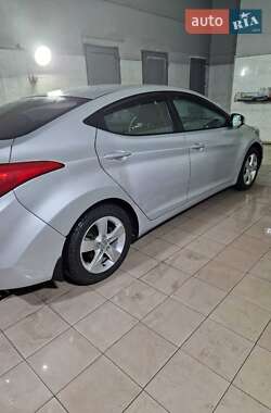Седан Hyundai Elantra 2012 в Измаиле