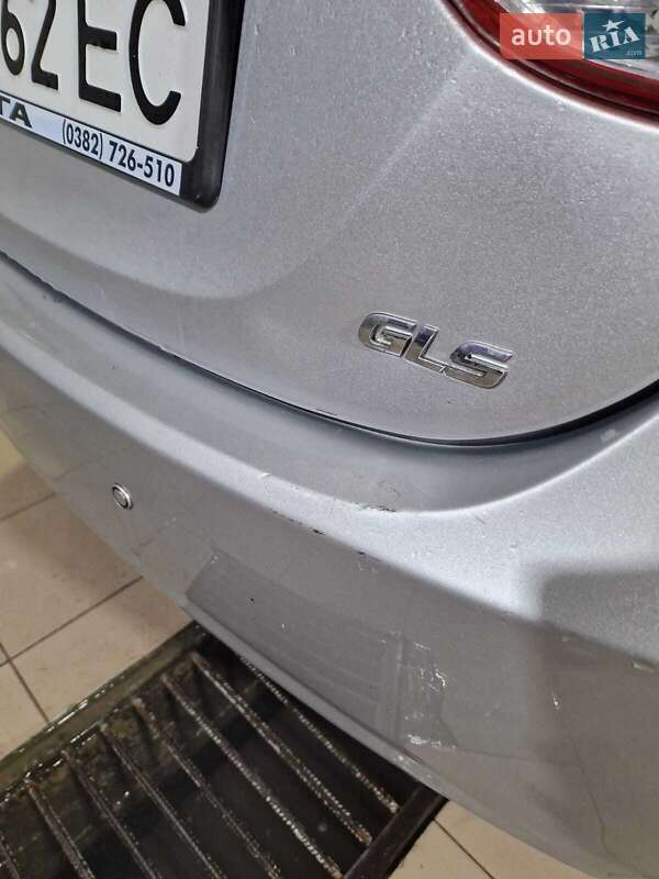 Седан Hyundai Elantra 2012 в Измаиле