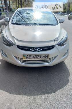 Седан Hyundai Elantra 2011 в Дніпрі