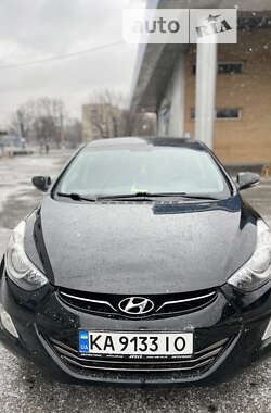Седан Hyundai Elantra 2012 в Киеве