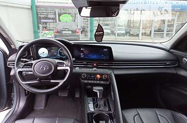 Седан Hyundai Elantra 2021 в Днепре