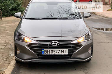 Седан Hyundai Elantra 2020 в Одессе