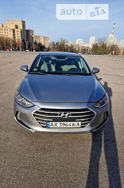 Седан Hyundai Elantra 2016 в Харкові