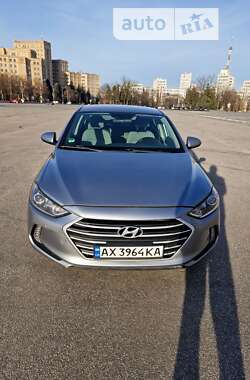 Седан Hyundai Elantra 2016 в Харькове