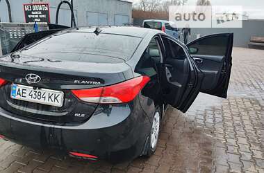 Седан Hyundai Elantra 2013 в Кривом Роге
