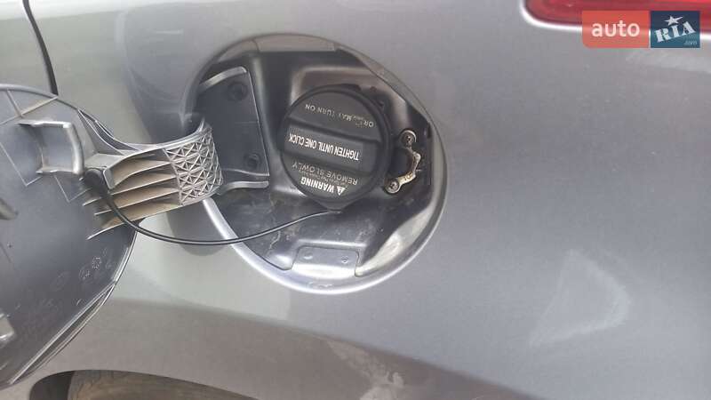 Седан Hyundai Elantra 2012 в Николаеве