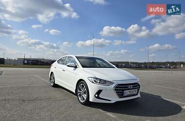 Седан Hyundai Elantra 2016 в Макарове