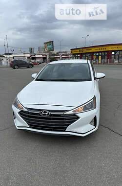 Седан Hyundai Elantra 2019 в Харкові