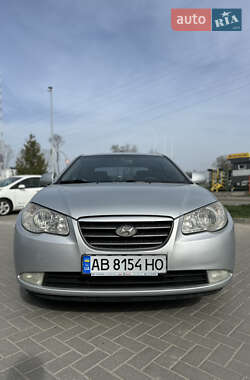 Седан Hyundai Elantra 2008 в Виннице