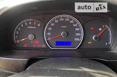 Седан Hyundai Elantra 2010 в 