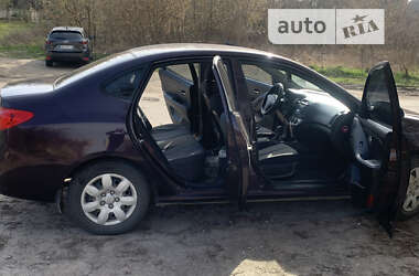 Седан Hyundai Elantra 2010 в Виннице