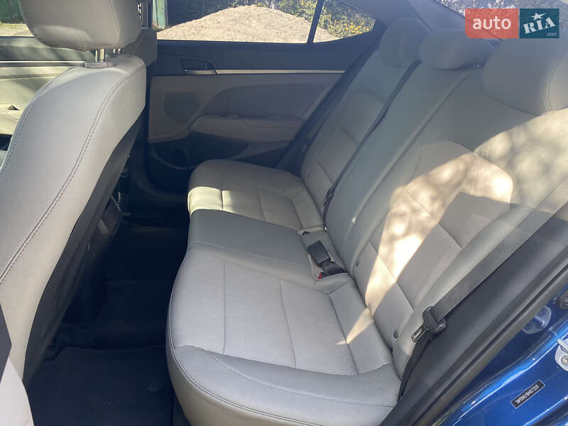 Седан Hyundai Elantra 2016 в Дніпрі фото 16 Седан Hyundai Elantra 2016 в Дніпрі