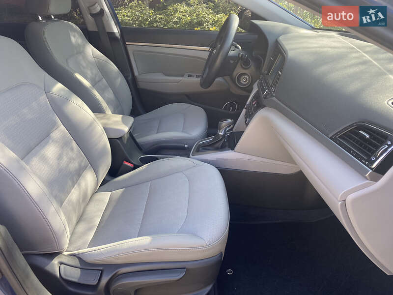 Седан Hyundai Elantra 2016 в Дніпрі фото 35 Седан Hyundai Elantra 2016 в Дніпрі