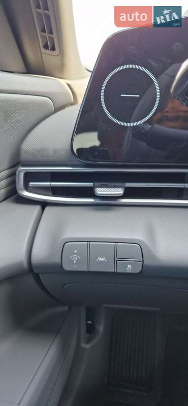 Седан Hyundai Elantra 2023 в Днепре