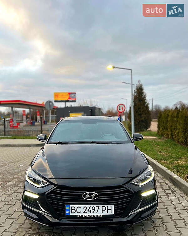 Hyundai Elantra 2017