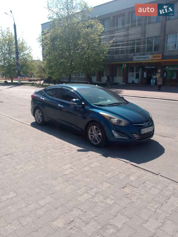 Hyundai Elantra 2013