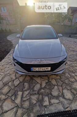 Седан Hyundai Elantra 2020 в Львові