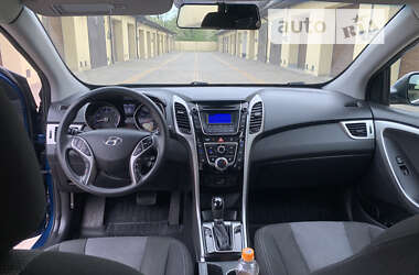 Хэтчбек Hyundai Elantra 2015 в Измаиле