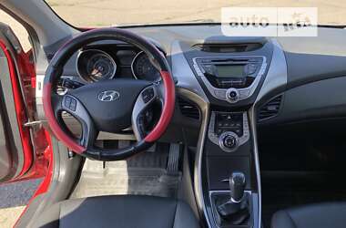 Седан Hyundai Elantra 2013 в Одессе