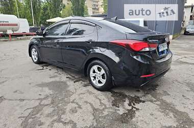 Седан Hyundai Elantra 2014 в Киеве