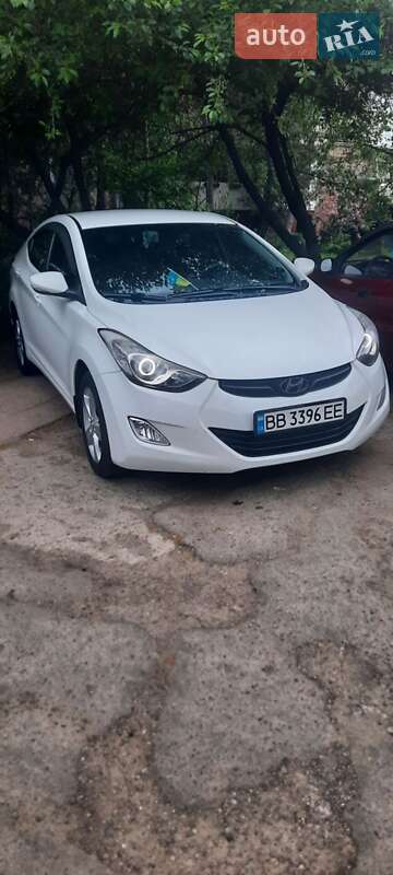 Седан Hyundai Elantra 2013 в 