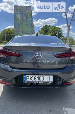 Седан Hyundai Elantra 2020 в Харькове