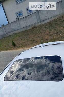 Седан Hyundai Elantra 2014 в Чернівцях