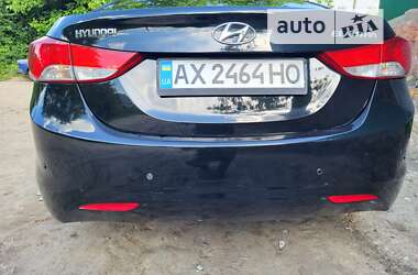 Седан Hyundai Elantra 2011 в Ужгороде