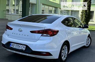 Седан Hyundai Elantra 2018 в Вінниці
