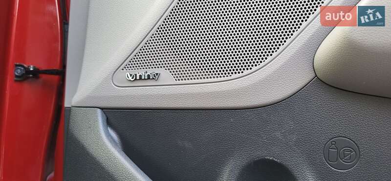 Седан Hyundai Elantra 2018 в Киеве