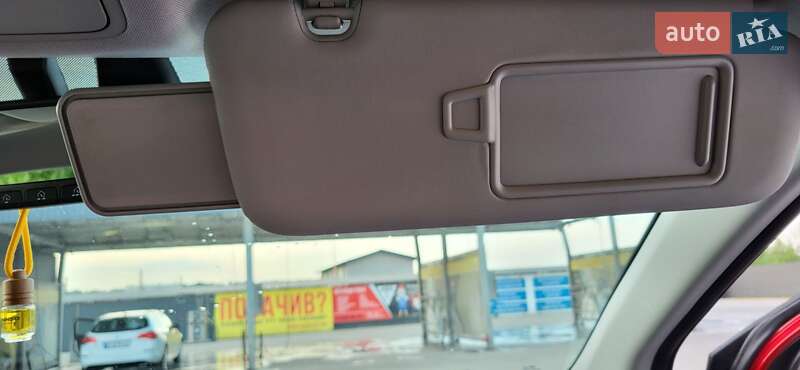 Седан Hyundai Elantra 2018 в Киеве