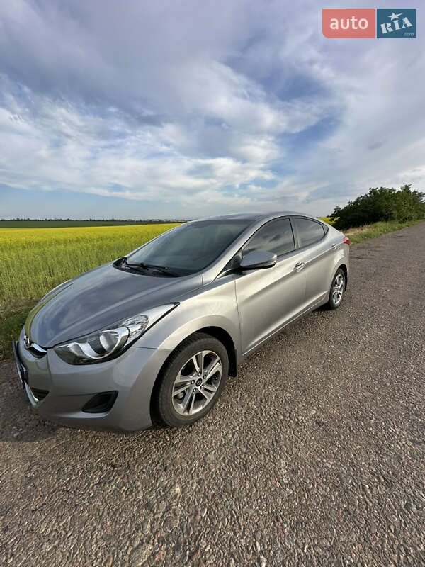 Седан Hyundai Elantra 2013 в Одессе