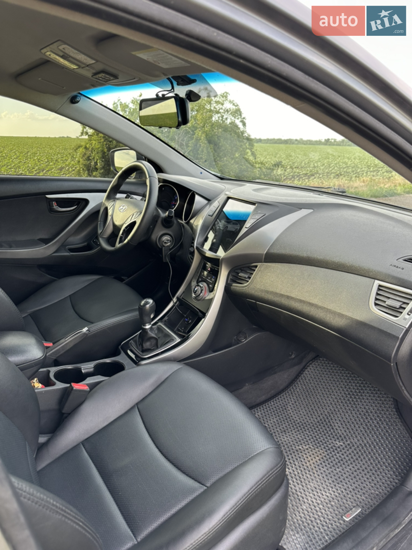 2013 Hyundai Elantra - мініатюра 8