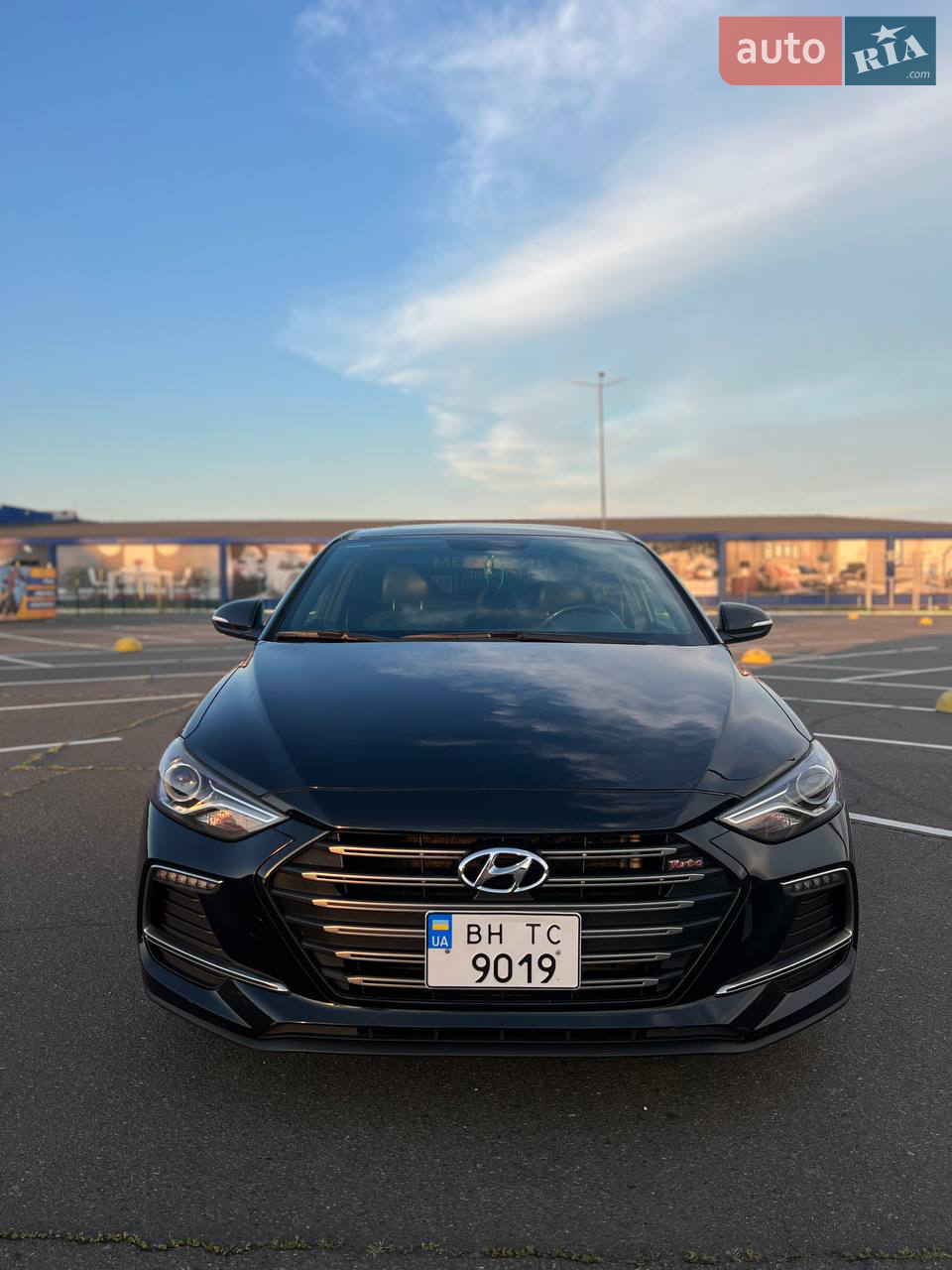 2016 Hyundai Elantra - мініатюра 30