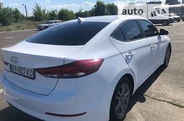 Седан Hyundai Elantra 2017 в Києві