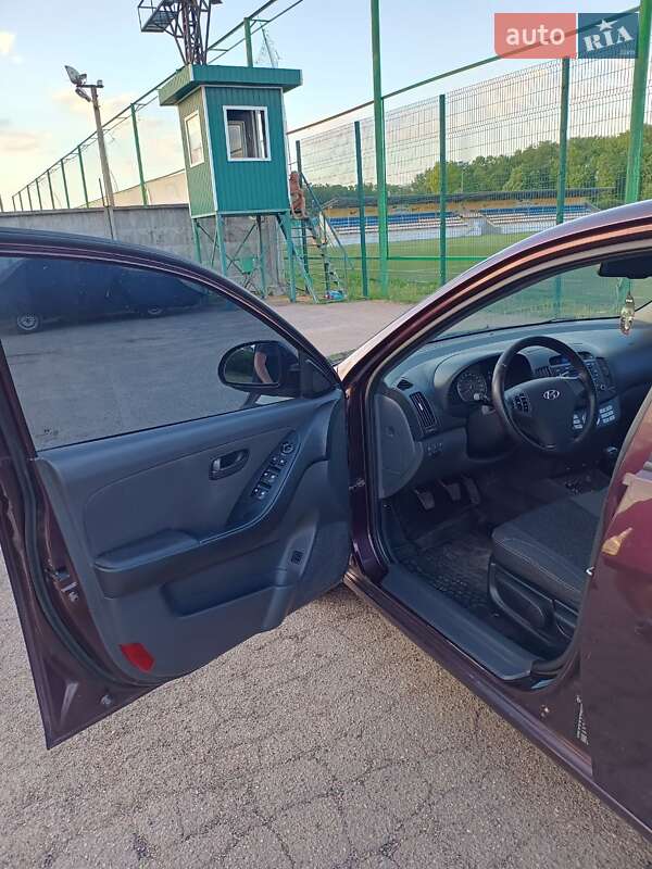 Седан Hyundai Elantra 2008 в Александрие