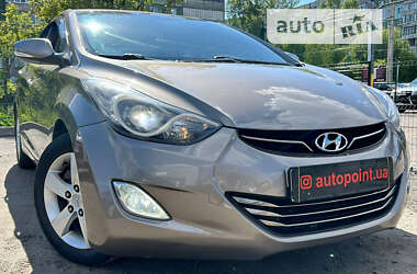 Седан Hyundai Elantra 2012 в Сумах