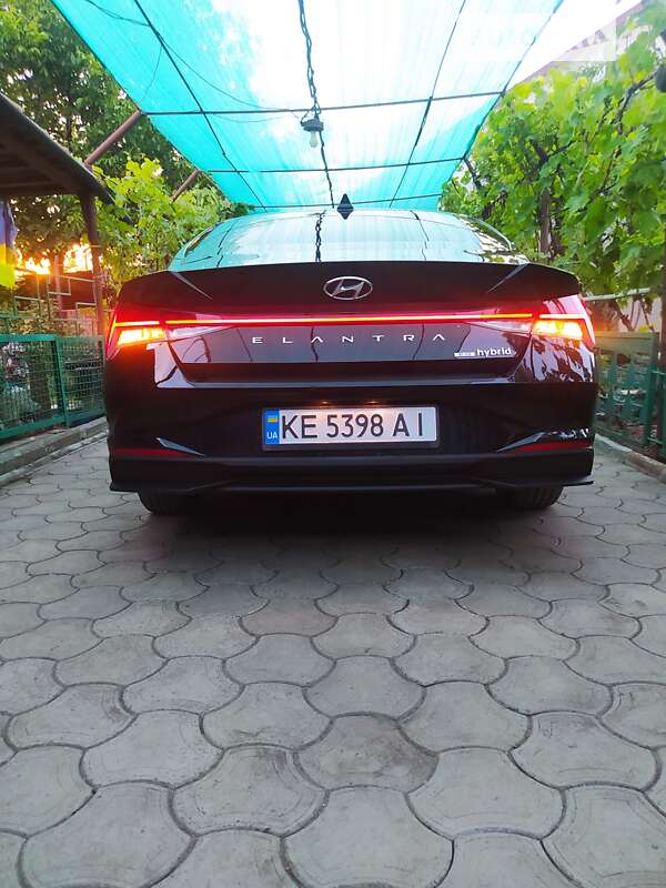 Седан Hyundai Elantra 2021 в Кривом Роге