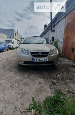 Седан Hyundai Elantra 2008 в Киеве