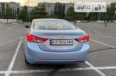 Седан Hyundai Elantra 2012 в Миколаєві