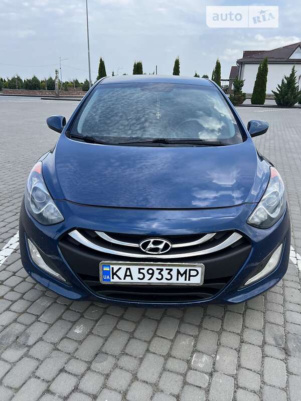 Хэтчбек Hyundai Elantra 2014 в Шепетовке