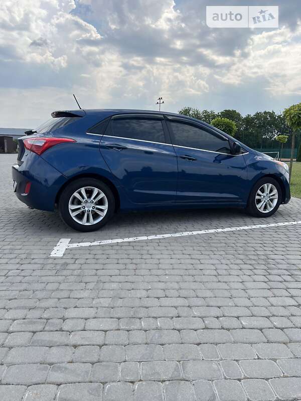 Хэтчбек Hyundai Elantra 2014 в Шепетовке